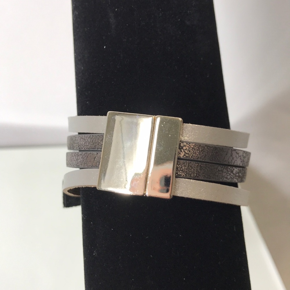 Gorgeous Silver Leather Bracelet Stack - image 3